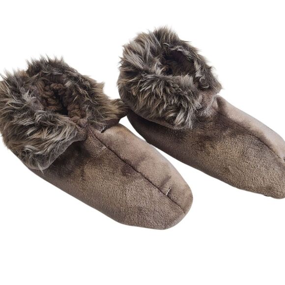 PLUSH SLIPPERS Faux Fur Cuffs Two Styles Size L - Picture 5 of 12